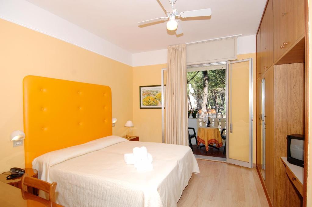 Hotel Dom Milano Marittima Pokoj fotografie