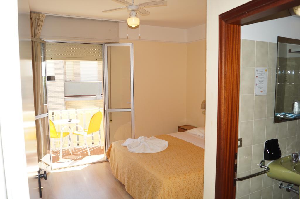 Hotel Dom Milano Marittima Exteriér fotografie